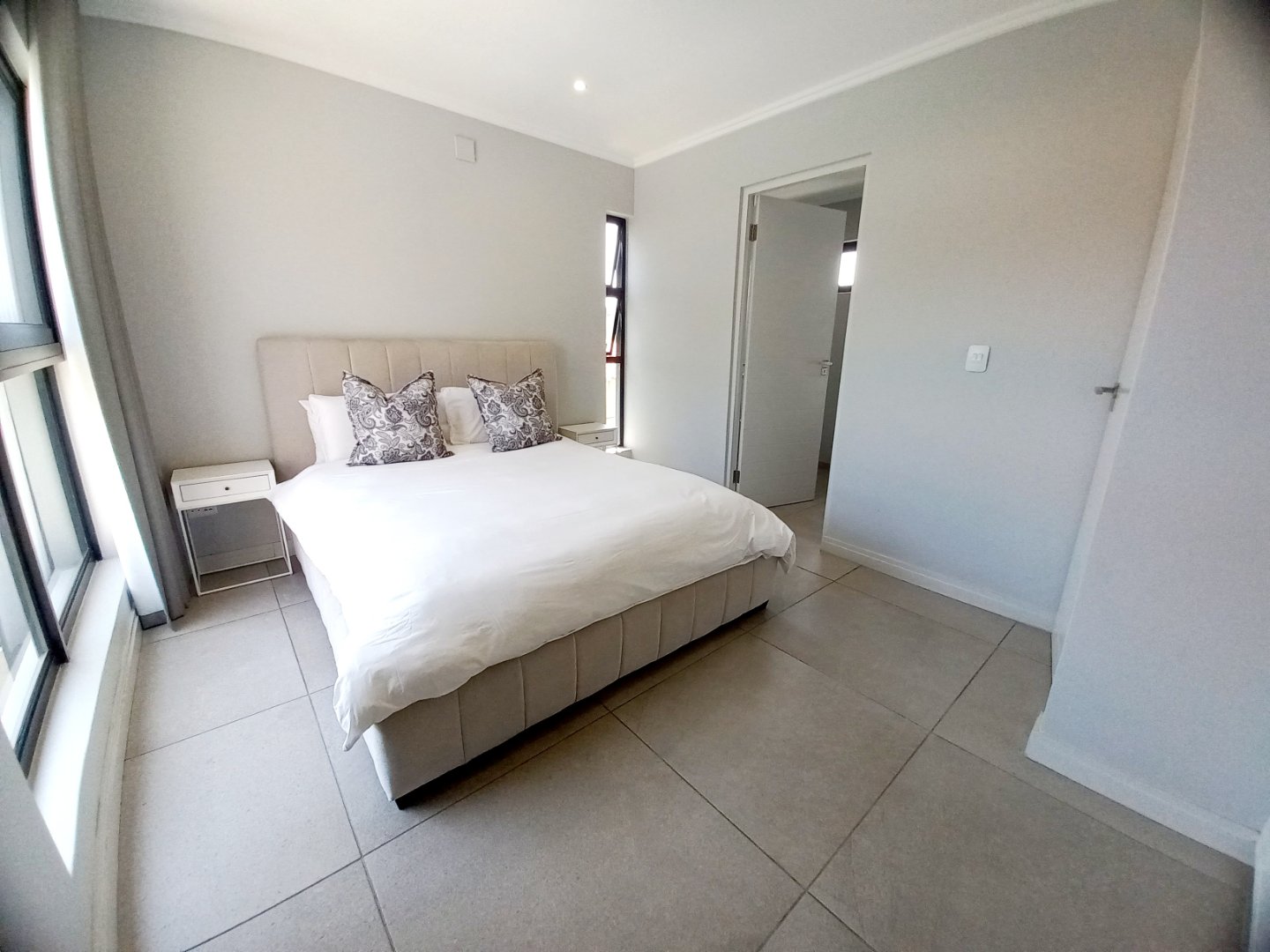 5 Bedroom Property for Sale in Morningside Manor Gauteng