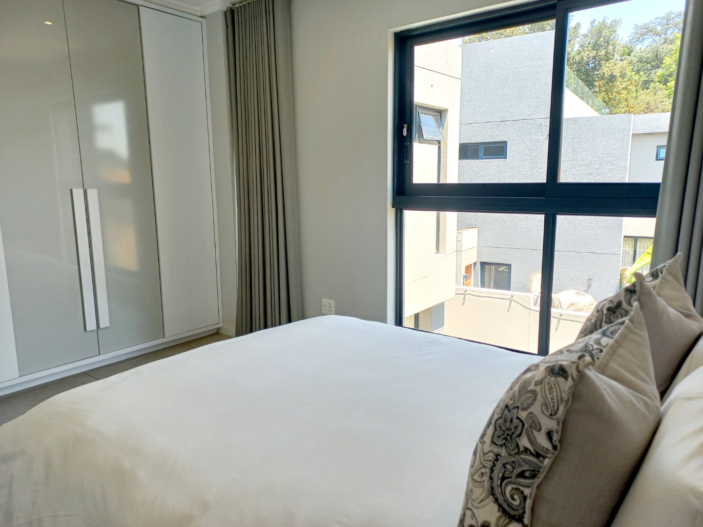 5 Bedroom Property for Sale in Morningside Manor Gauteng