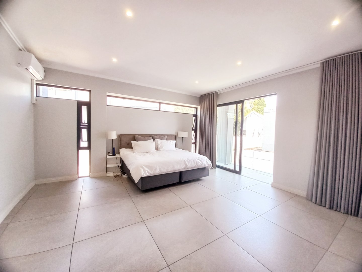 5 Bedroom Property for Sale in Morningside Manor Gauteng