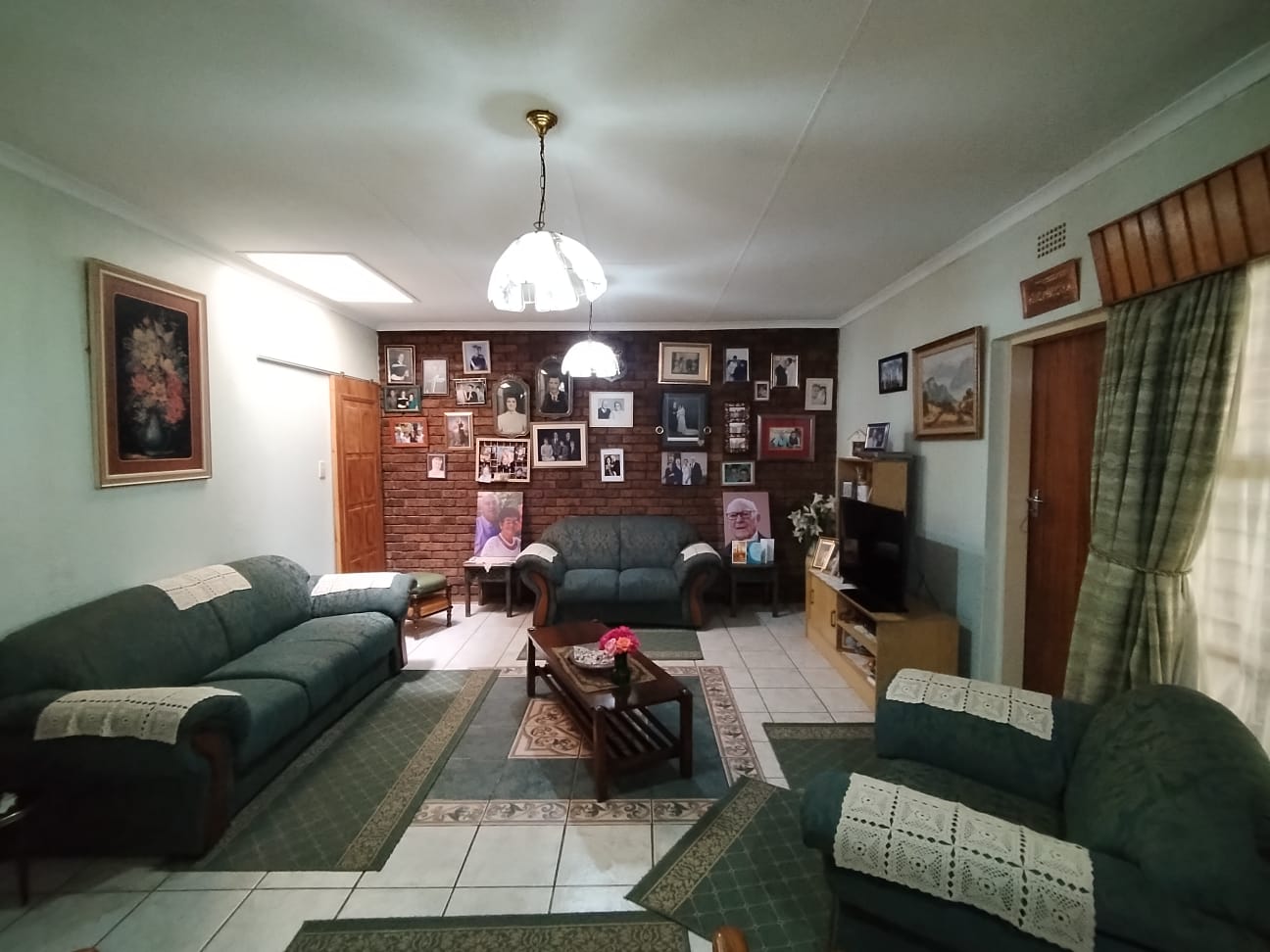 3 Bedroom Property for Sale in Petersfield Gauteng