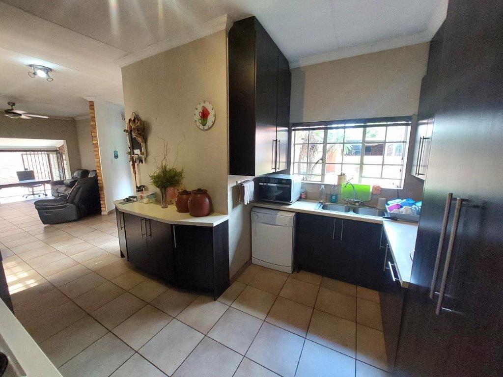 3 Bedroom Property for Sale in Clubview Gauteng