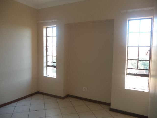 To Let 2 Bedroom Property for Rent in The Orchards Gauteng