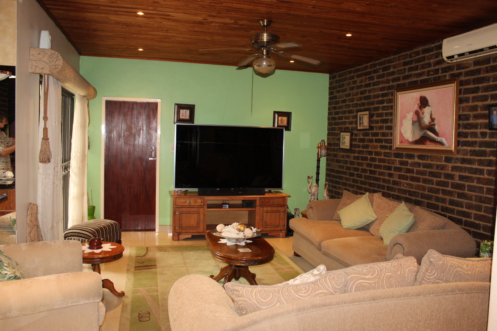 4 Bedroom Property for Sale in Florauna Gauteng