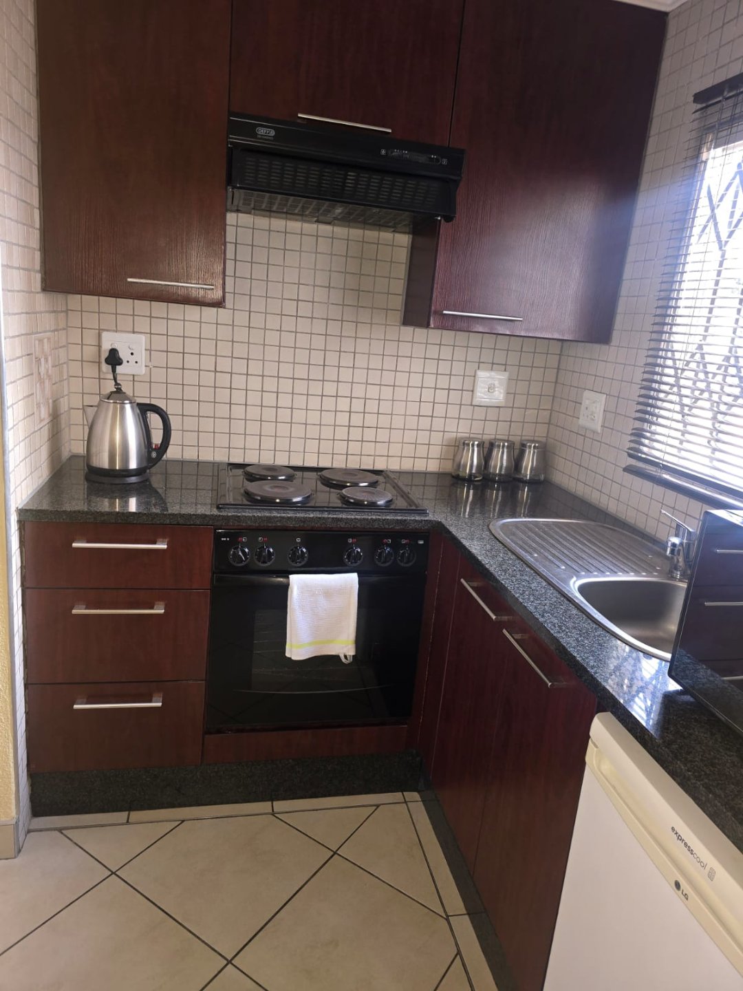 To Let 1 Bedroom Property for Rent in Ormonde Gauteng