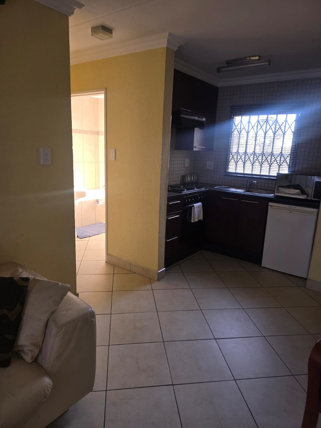 To Let 1 Bedroom Property for Rent in Ormonde Gauteng