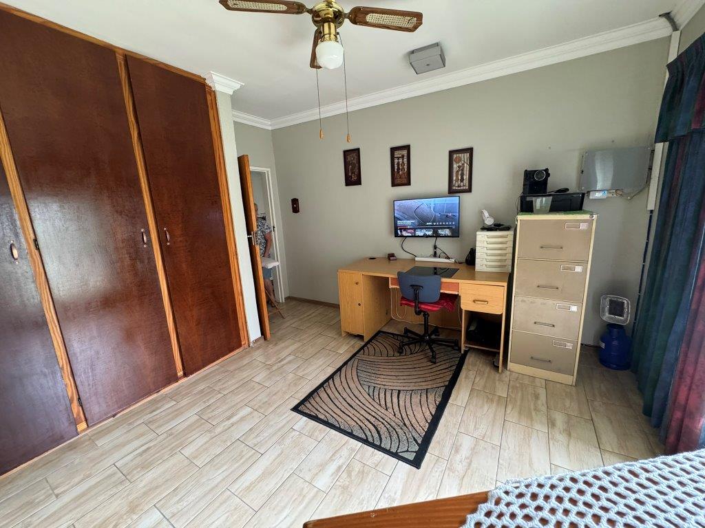 4 Bedroom Property for Sale in Bonaero Park Gauteng