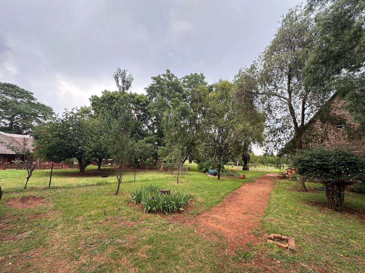 To Let 5 Bedroom Property for Rent in Bashewa A H Gauteng