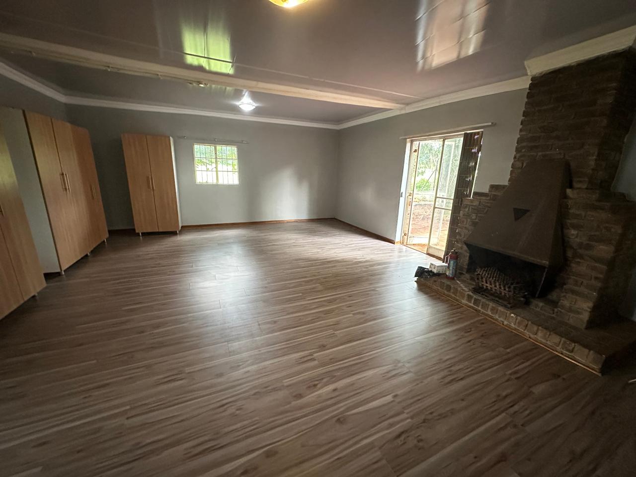 To Let 5 Bedroom Property for Rent in Bashewa A H Gauteng