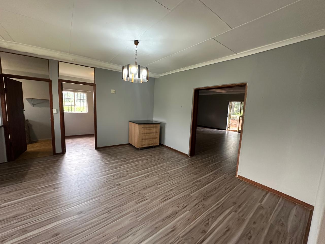 To Let 5 Bedroom Property for Rent in Bashewa A H Gauteng