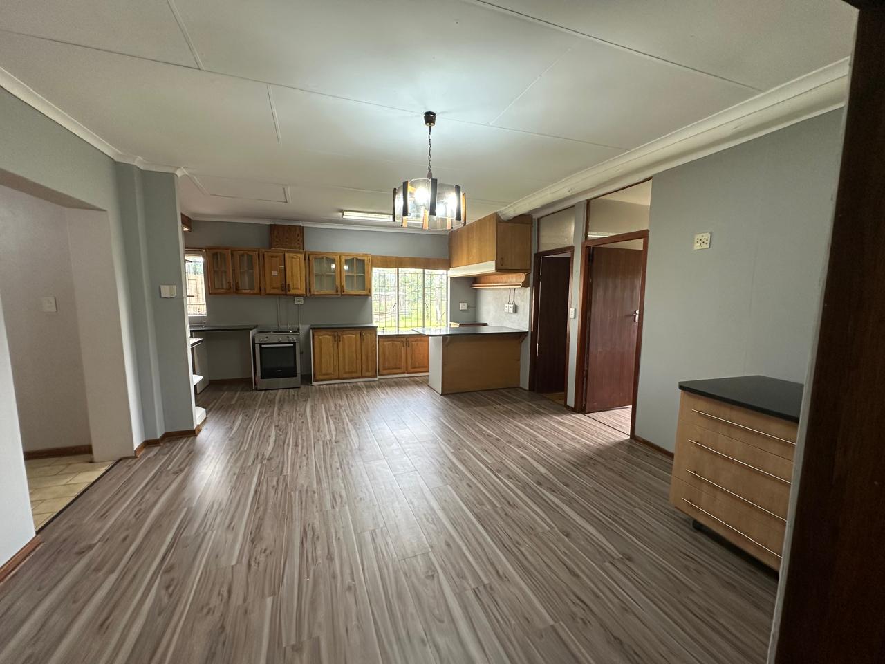 To Let 5 Bedroom Property for Rent in Bashewa A H Gauteng