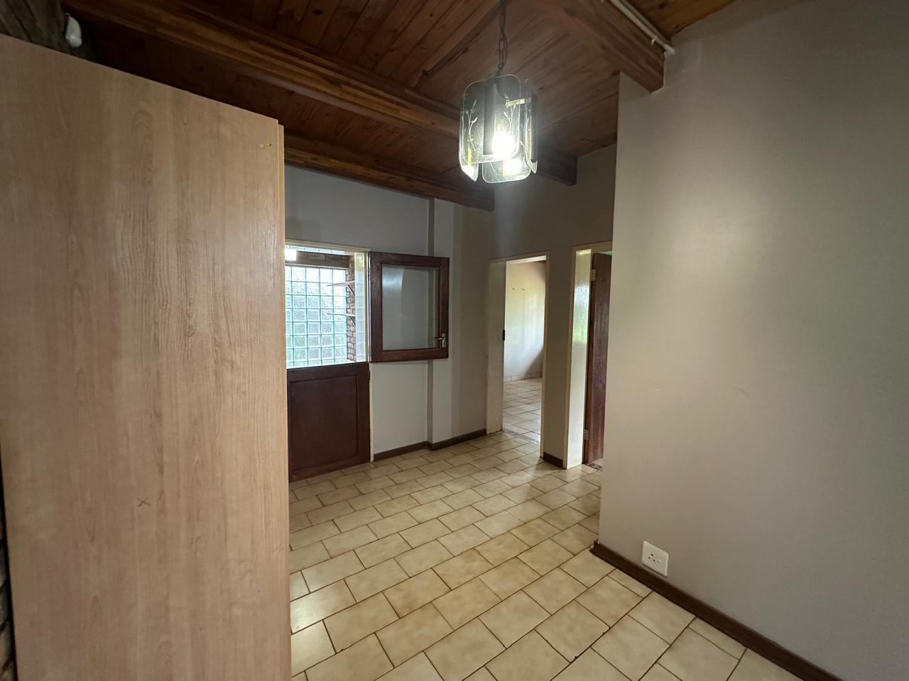 To Let 5 Bedroom Property for Rent in Bashewa A H Gauteng