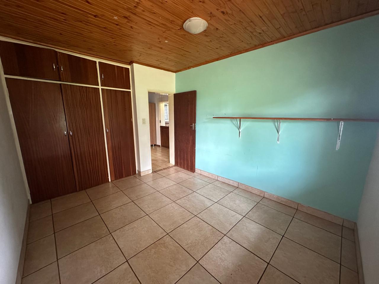 To Let 5 Bedroom Property for Rent in Bashewa A H Gauteng