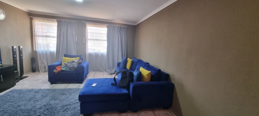 2 Bedroom Property for Sale in Ridgeway Gauteng