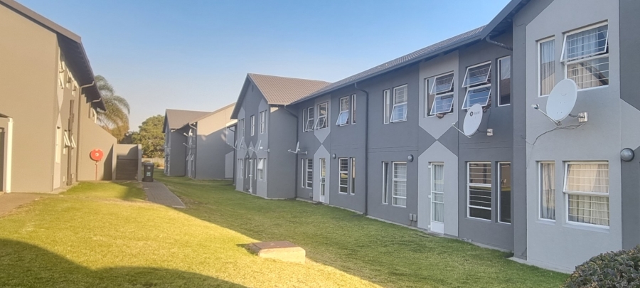 2 Bedroom Property for Sale in Ridgeway Gauteng