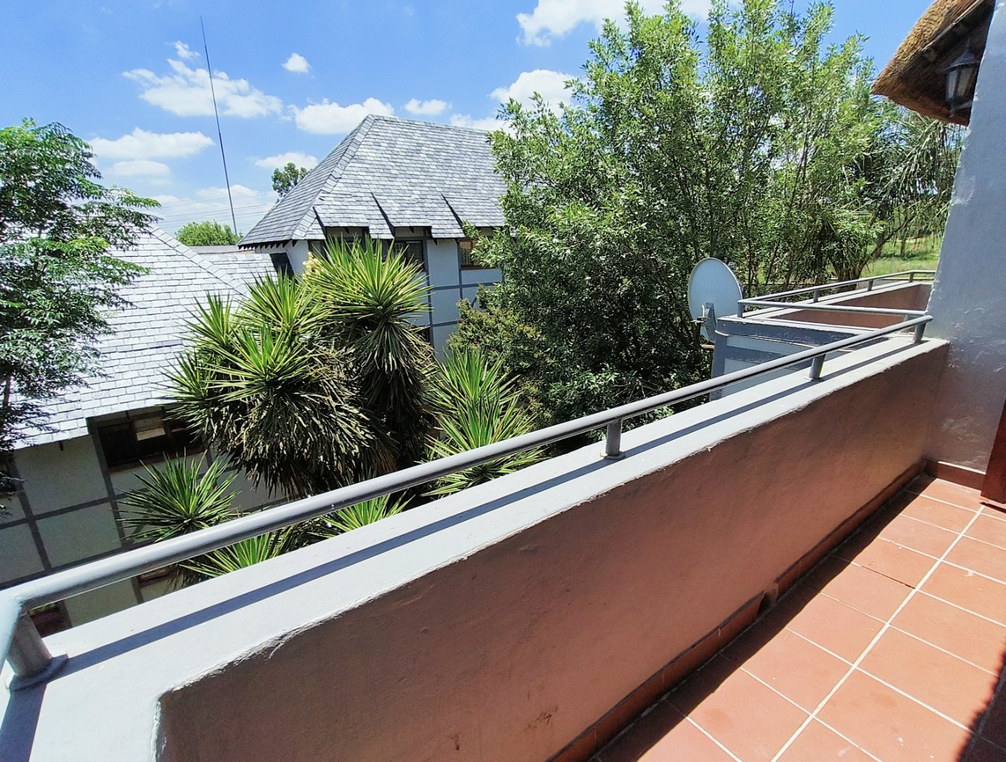 2 Bedroom Property for Sale in Sunninghill Gauteng