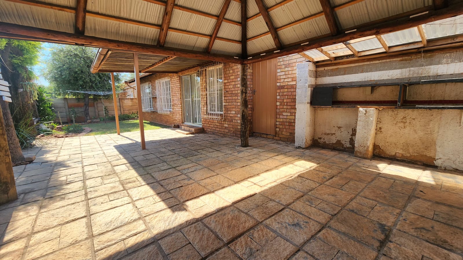 2 Bedroom Property for Sale in Doornpoort Gauteng