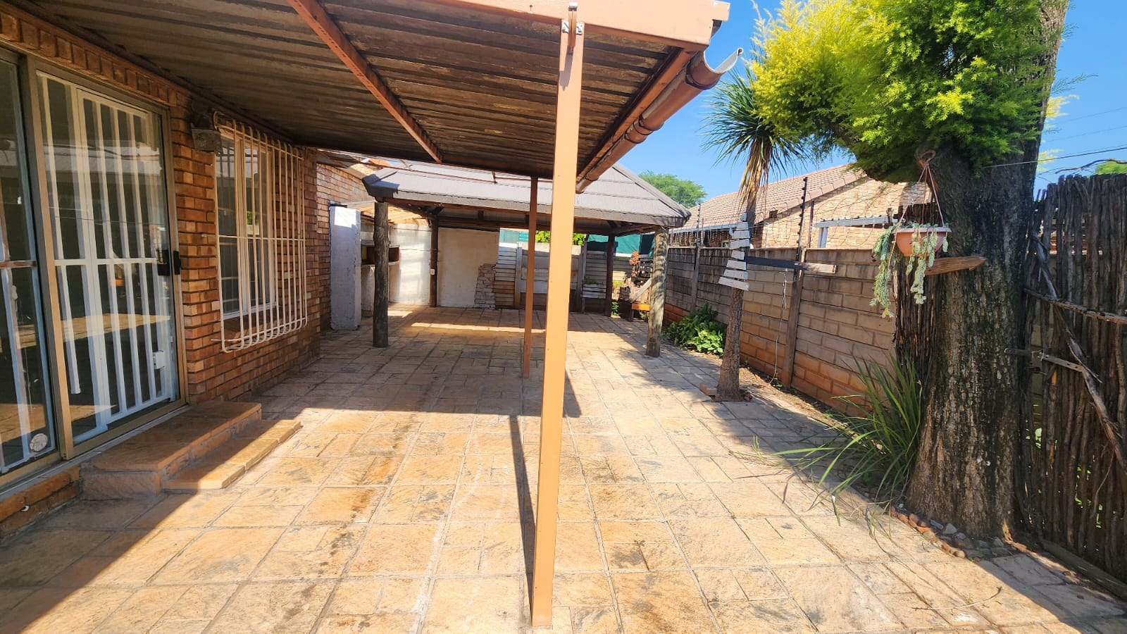 2 Bedroom Property for Sale in Doornpoort Gauteng