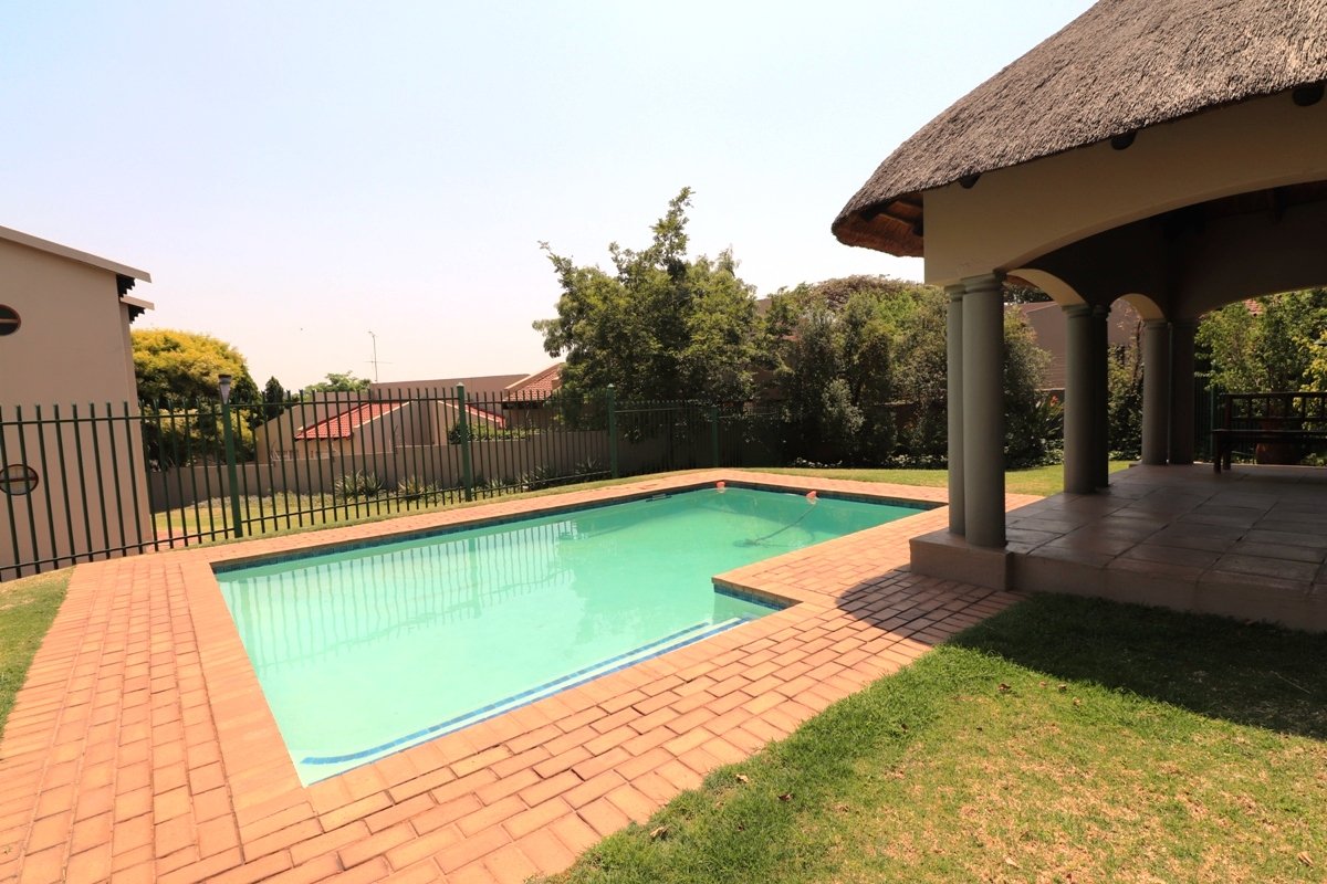 1 Bedroom Property for Sale in Noordhang Gauteng