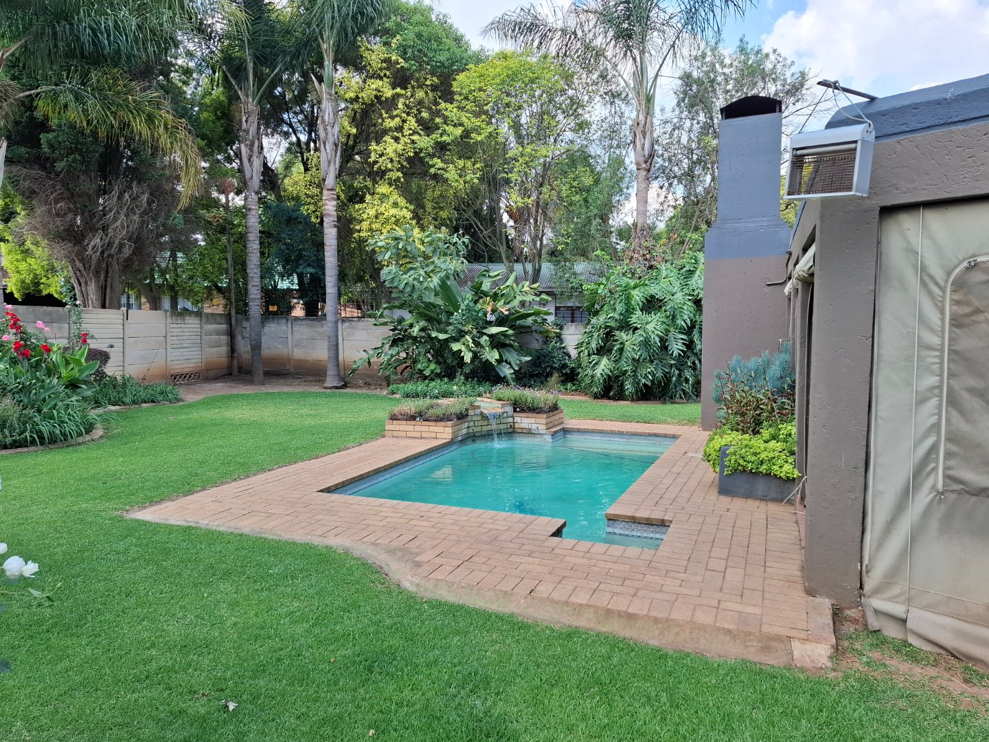 4 Bedroom Property for Sale in Glen Marais Gauteng