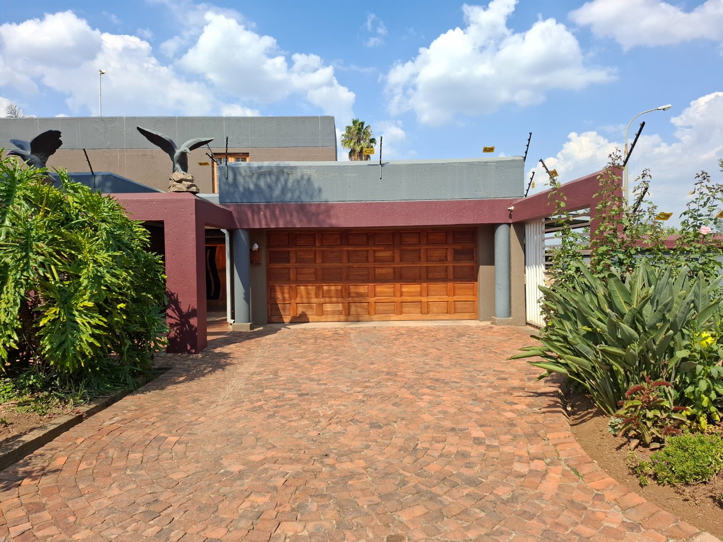 4 Bedroom Property for Sale in Glen Marais Gauteng