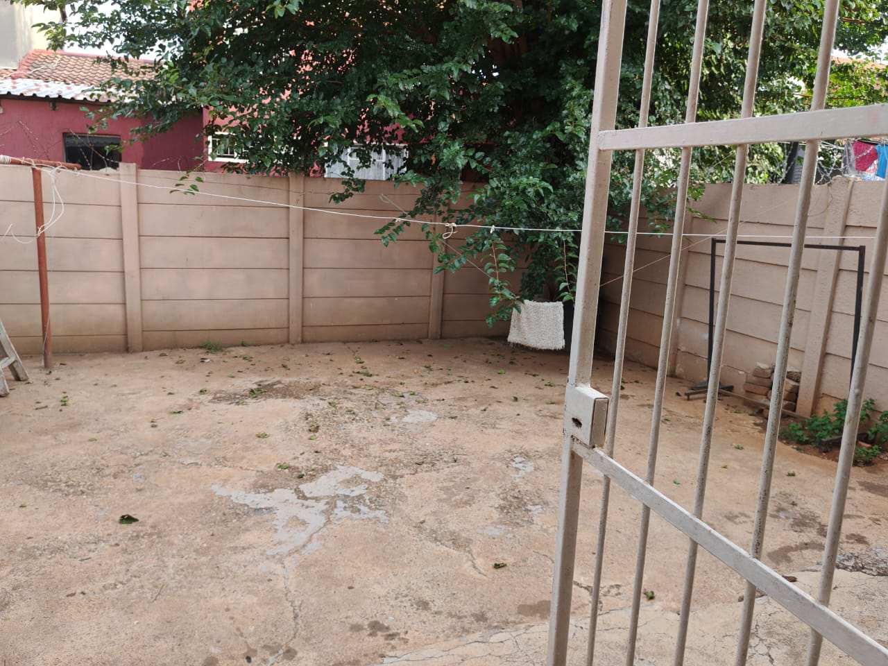 4 Bedroom Property for Sale in Lenasia Ext 10 Gauteng