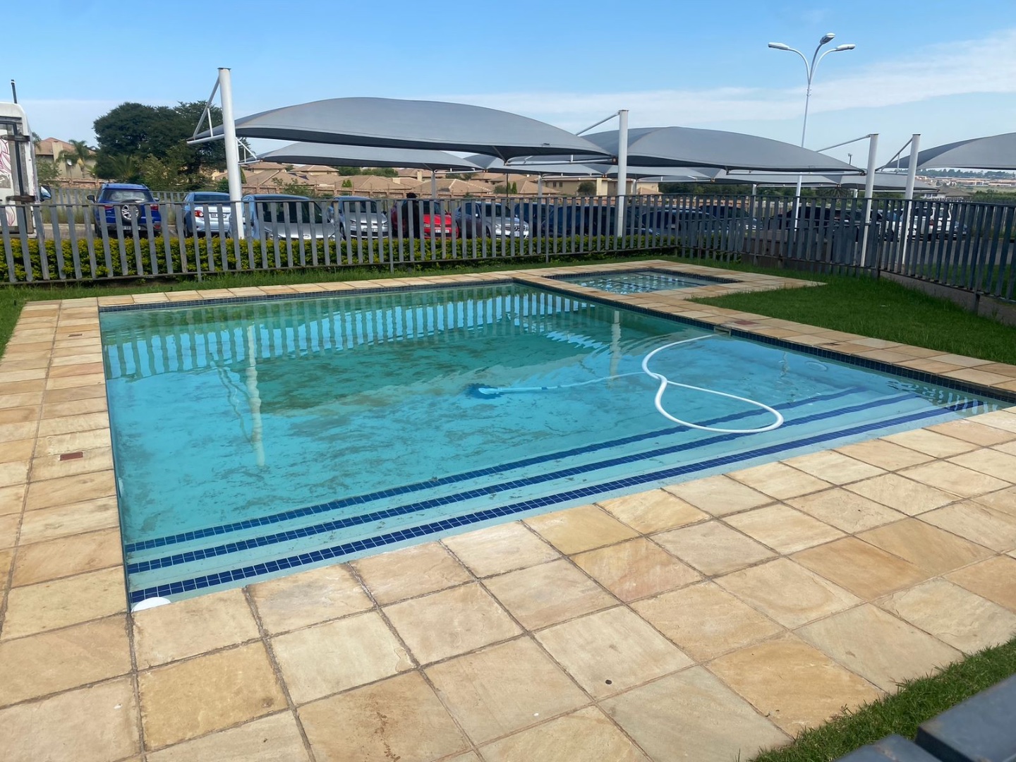 1 Bedroom Property for Sale in Erand Gardens Gauteng