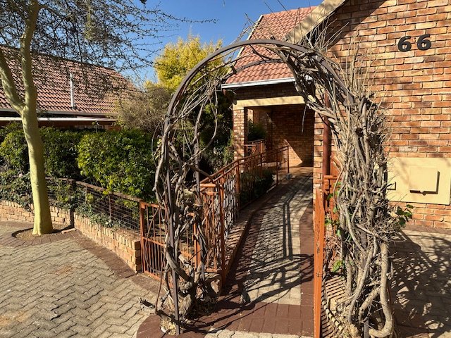 2 Bedroom Property for Sale in Honeydew Gauteng