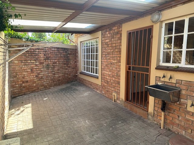 2 Bedroom Property for Sale in Honeydew Gauteng