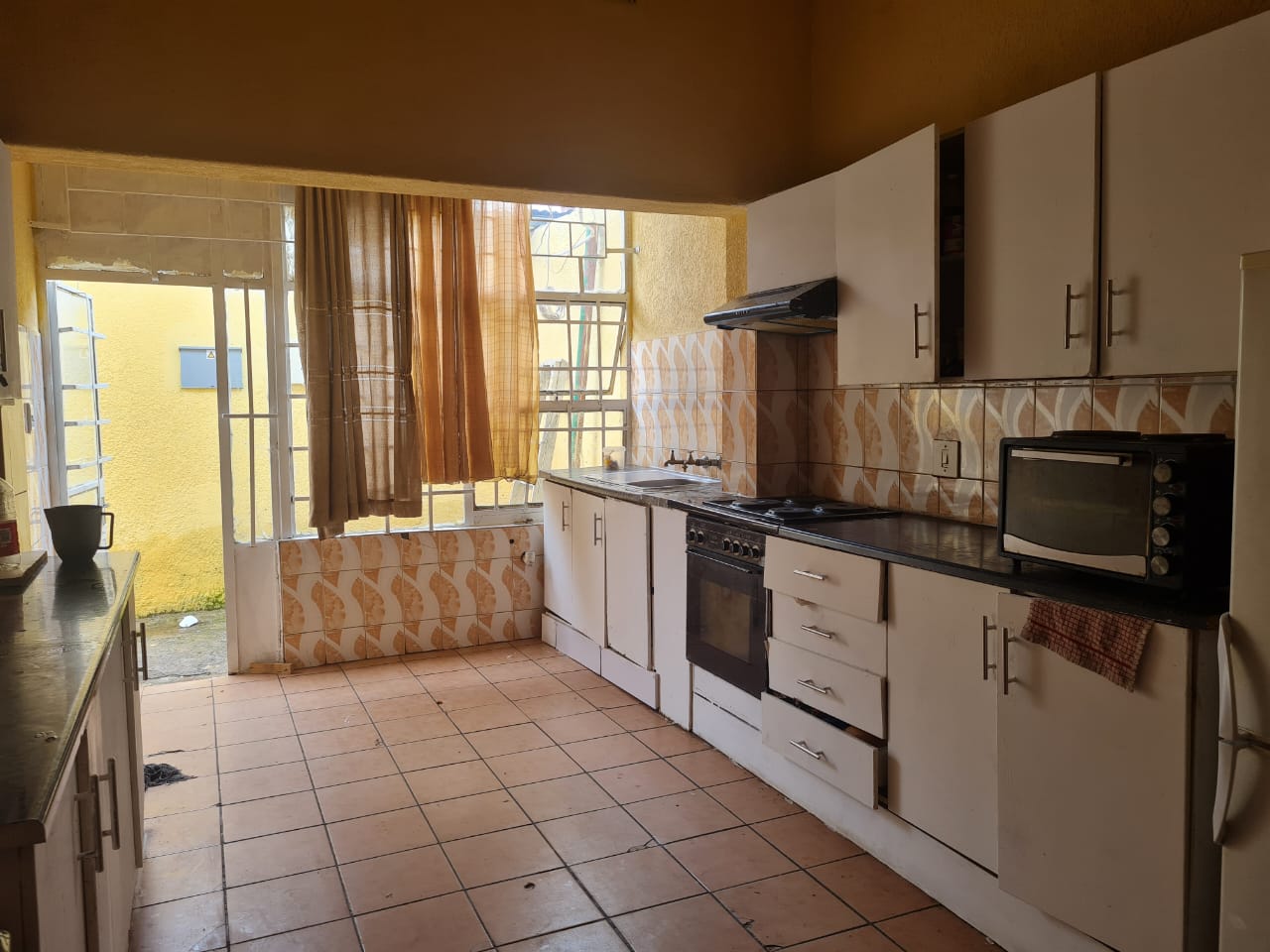 8 Bedroom Property for Sale in Rosettenville Gauteng