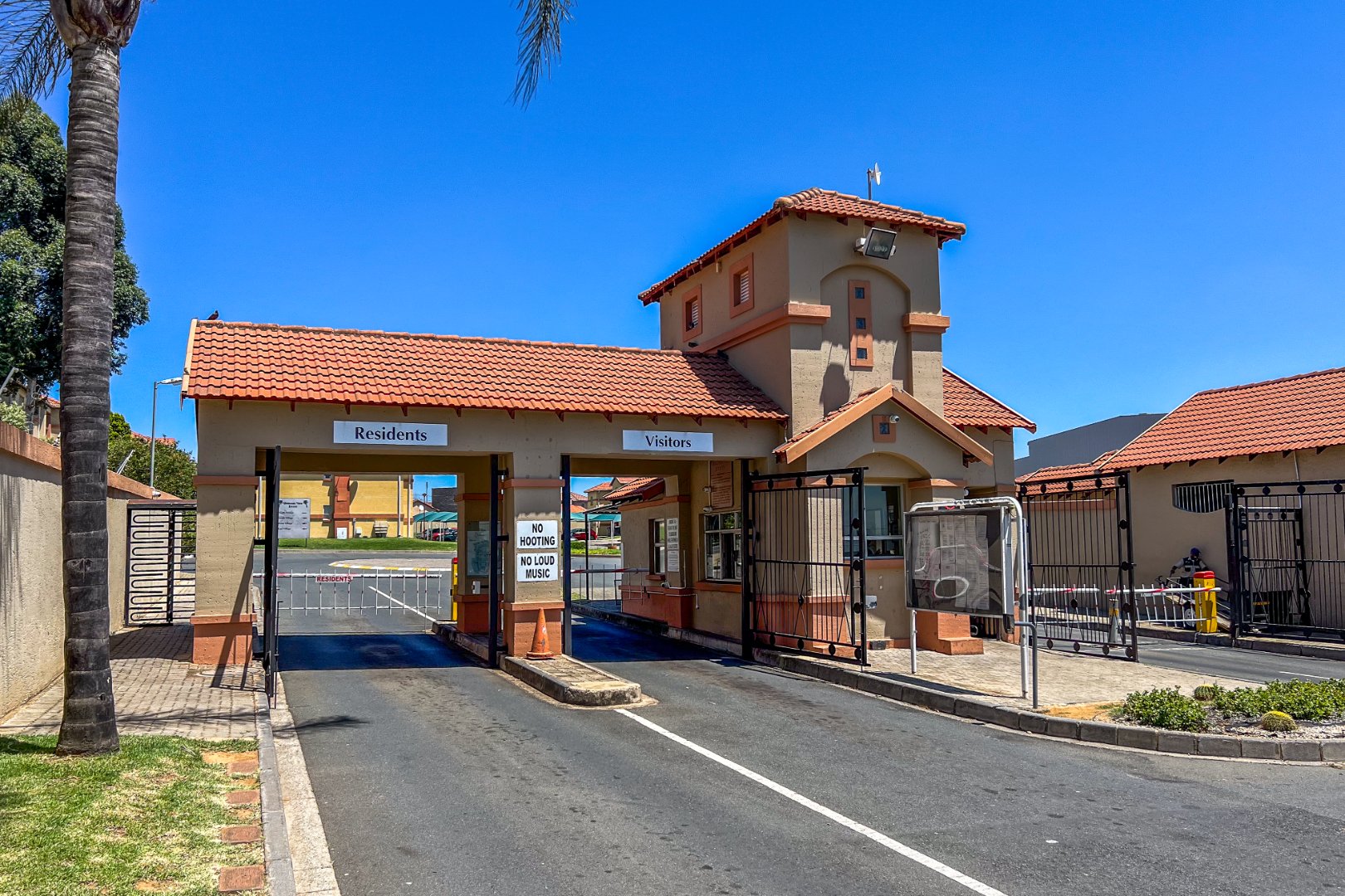 3 Bedroom Property for Sale in Ormonde View Gauteng