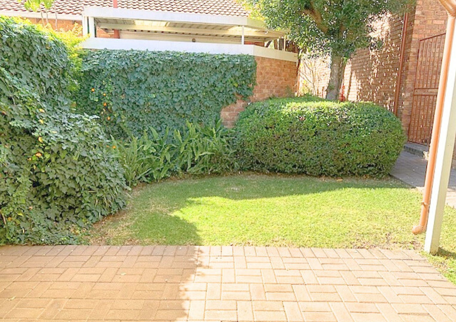 2 Bedroom Property for Sale in Honeydew Manor Gauteng