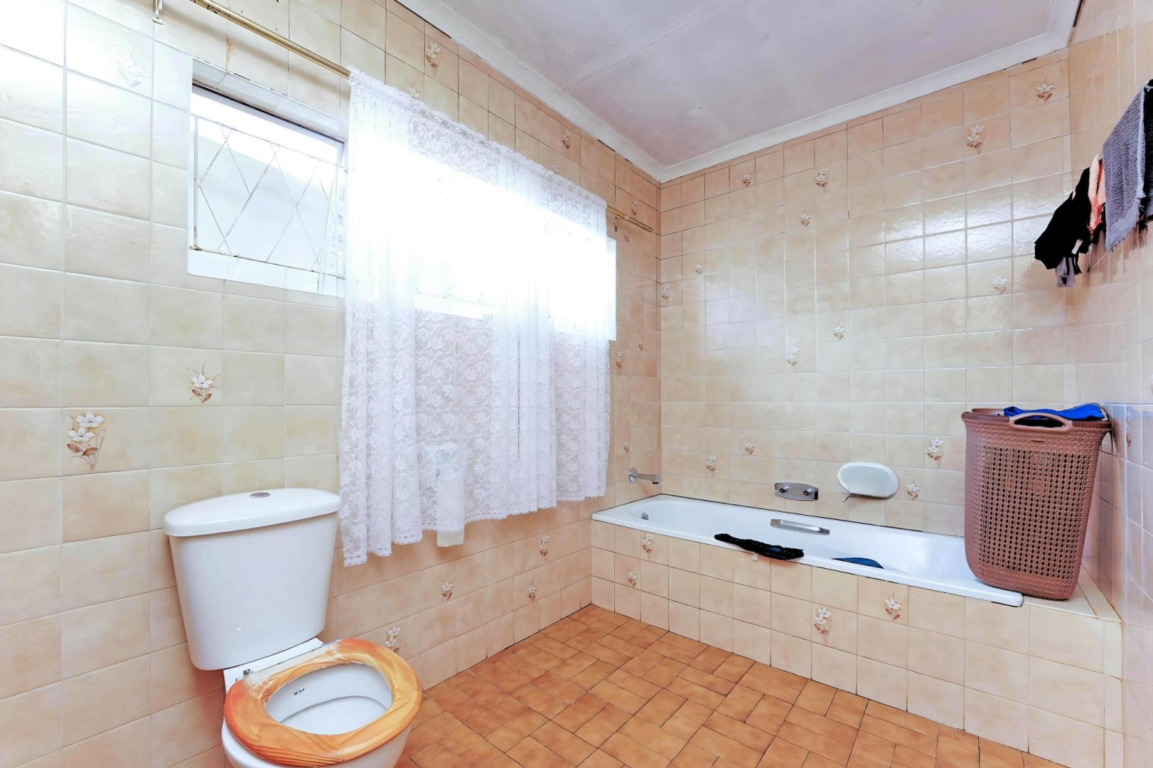 4 Bedroom Property for Sale in Lenasia South Gauteng