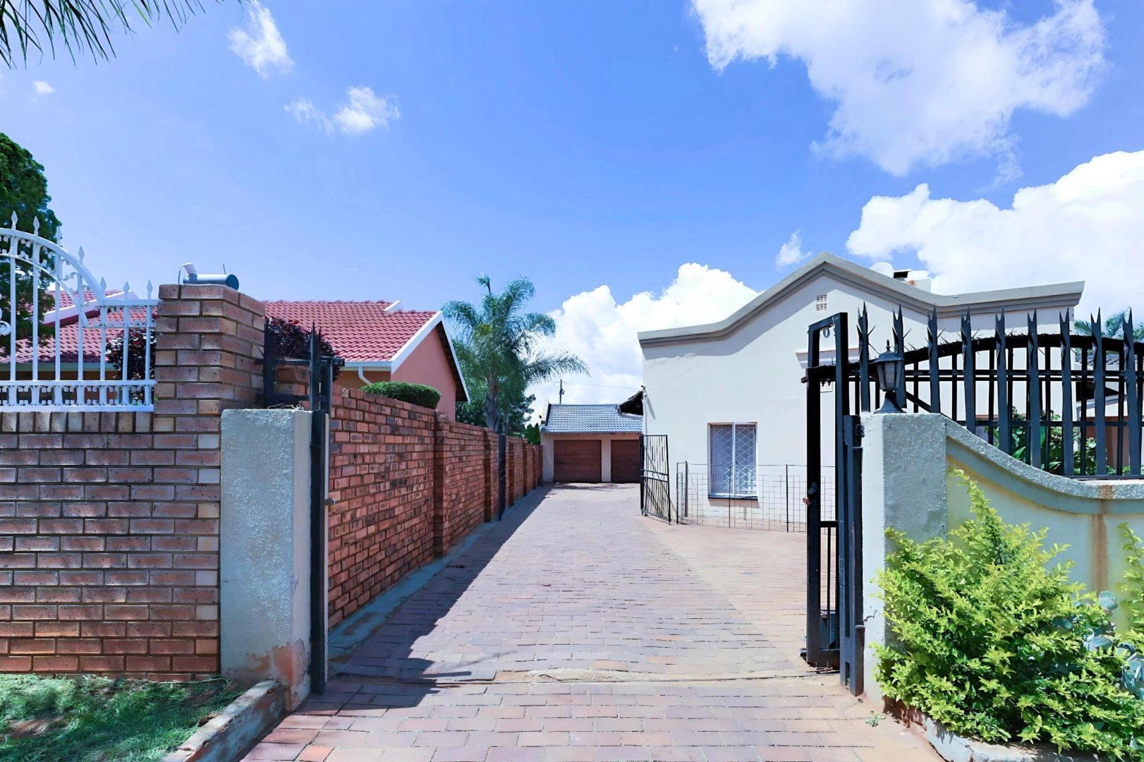 4 Bedroom Property for Sale in Lenasia South Gauteng