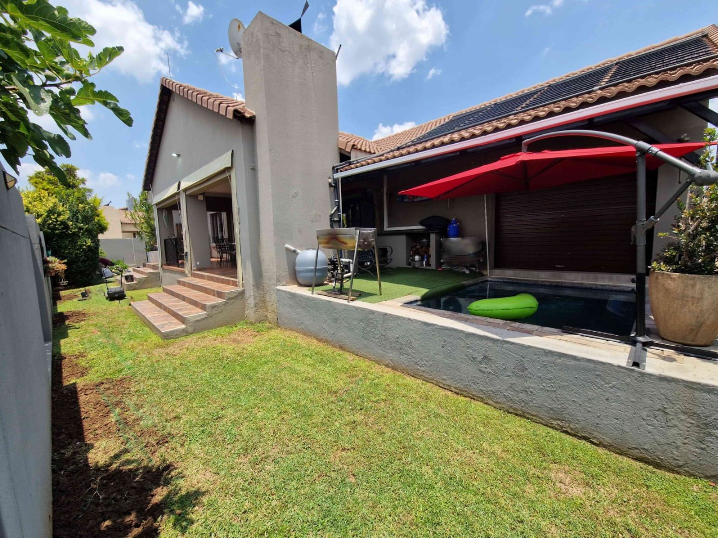 3 Bedroom Property for Sale in Thatch Hill Estate Gauteng