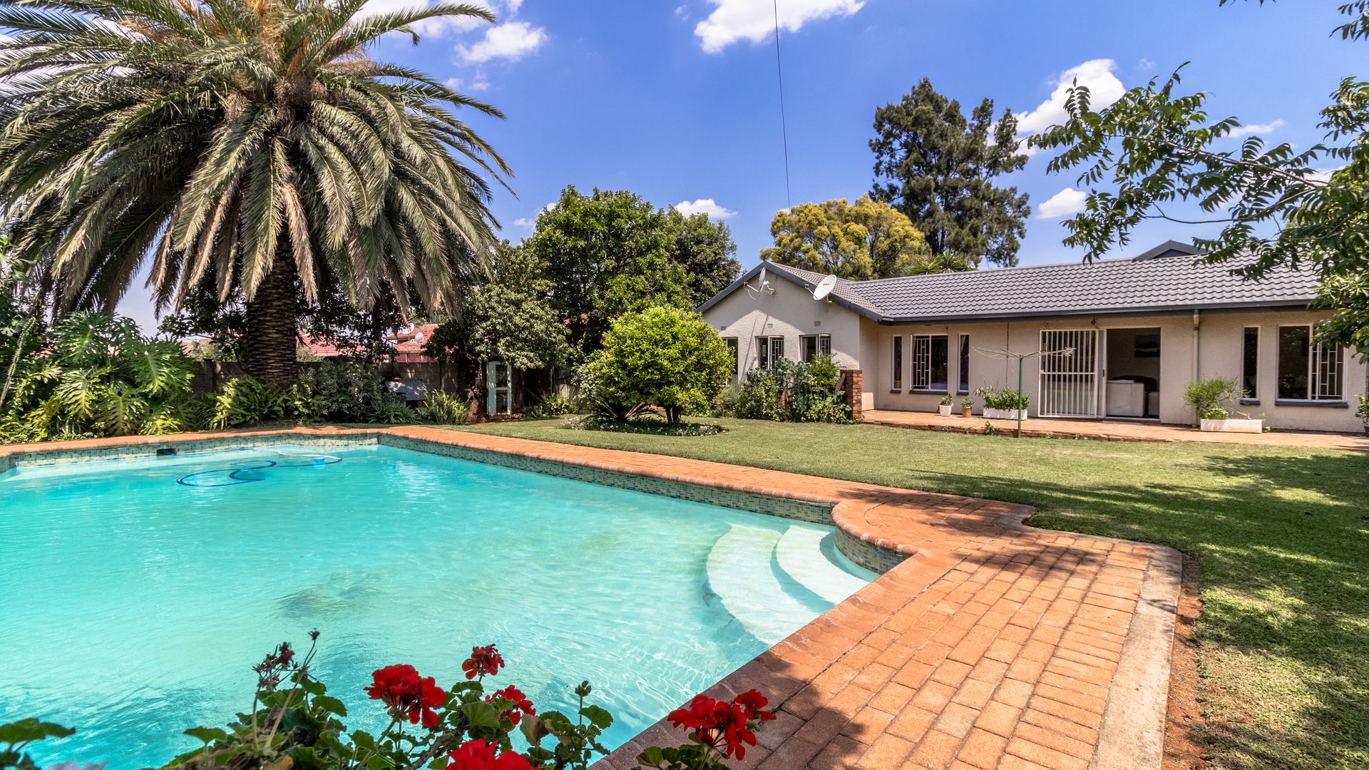 4 Bedroom Property for Sale in Mayberry Park Gauteng