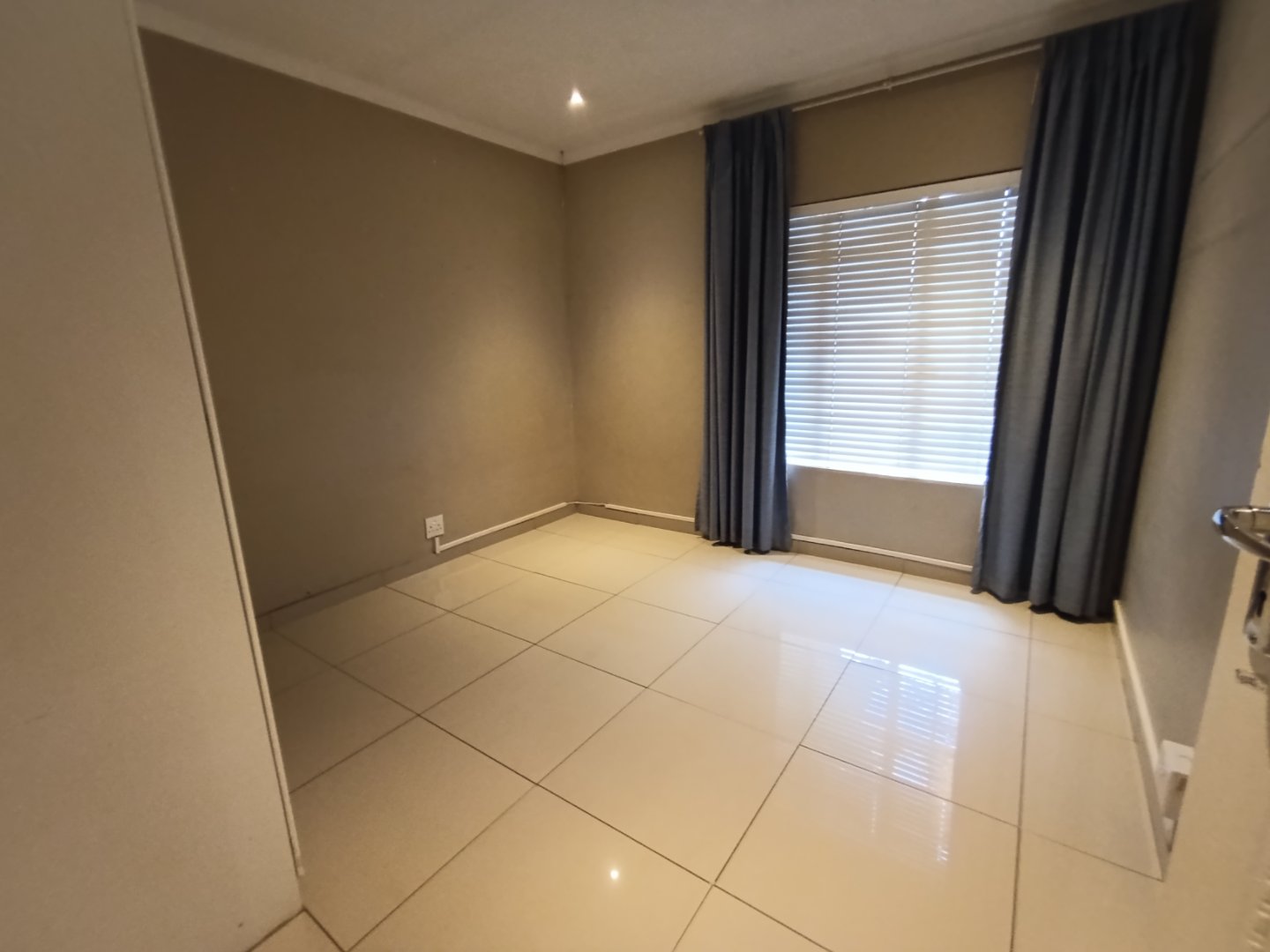 To Let 3 Bedroom Property for Rent in Amberfield Gauteng