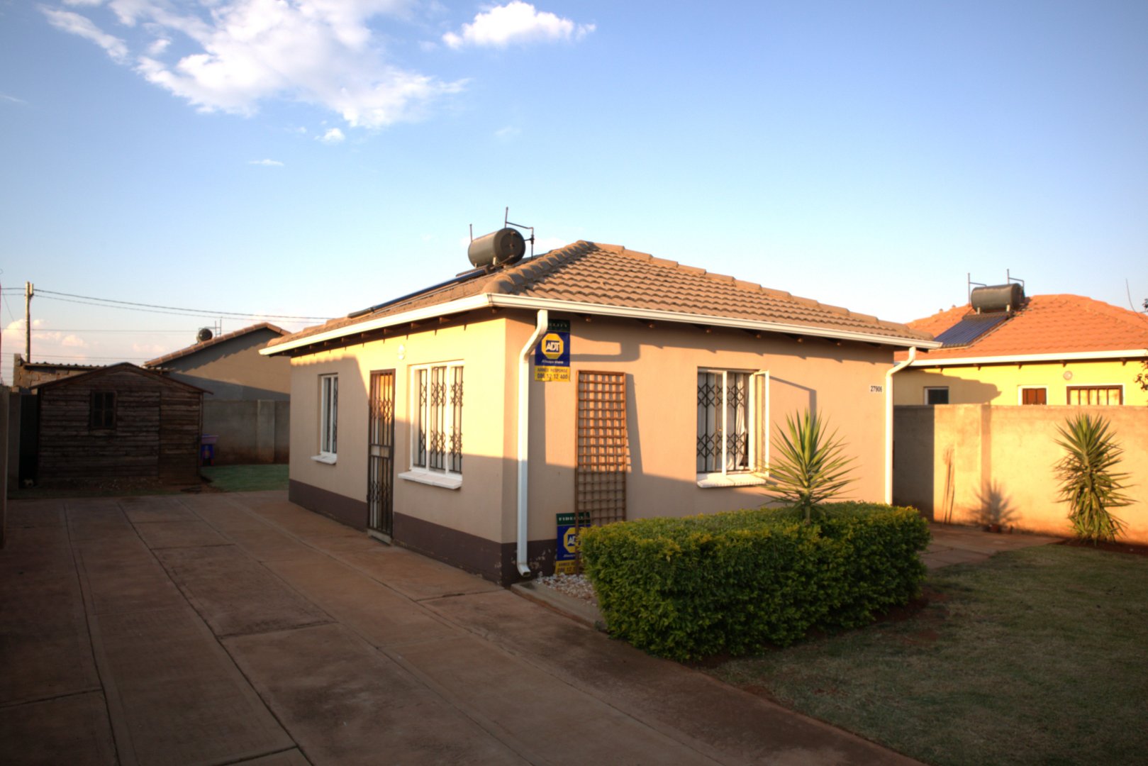 2 Bedroom Property for Sale in Protea Glen Gauteng