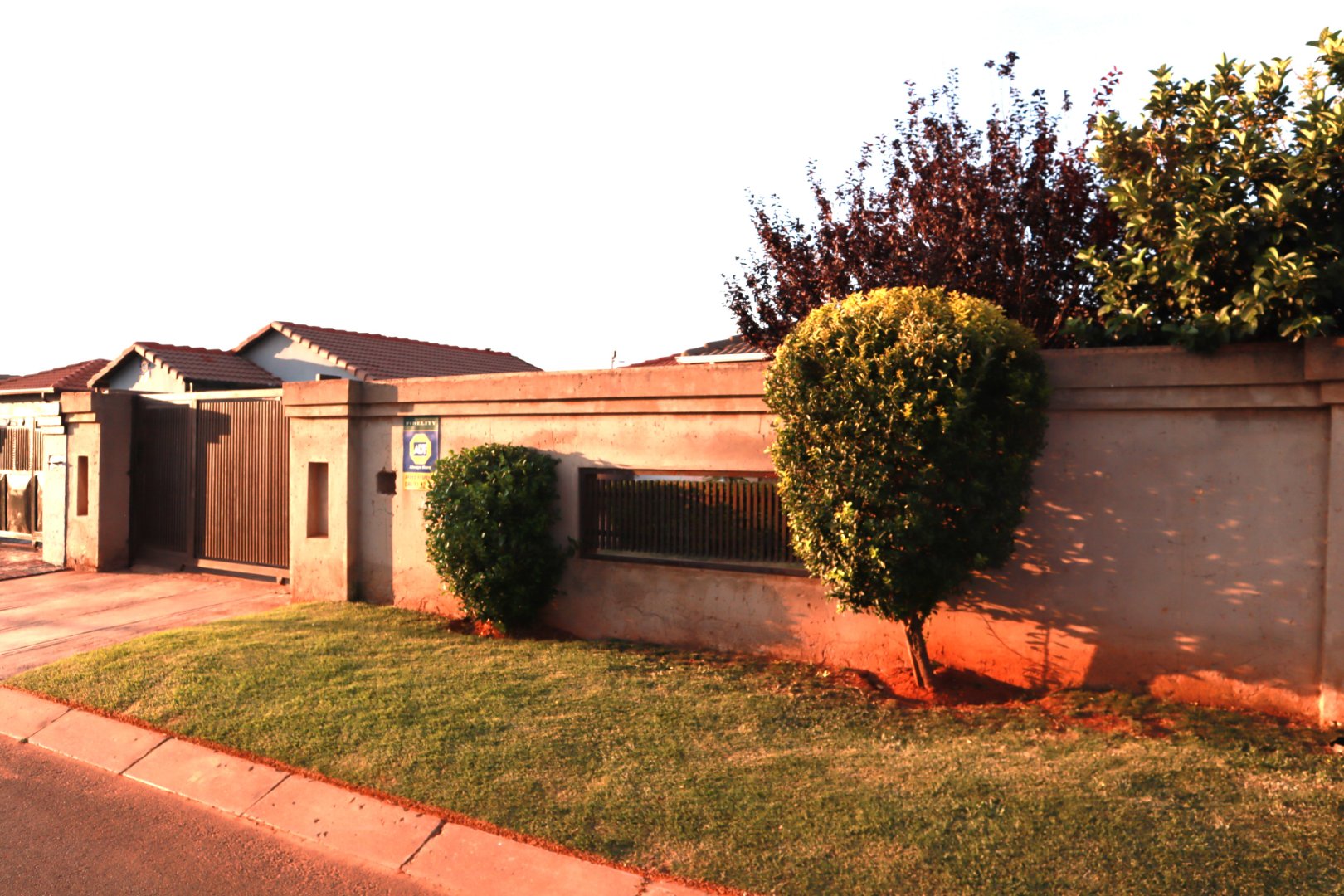 2 Bedroom Property for Sale in Protea Glen Gauteng