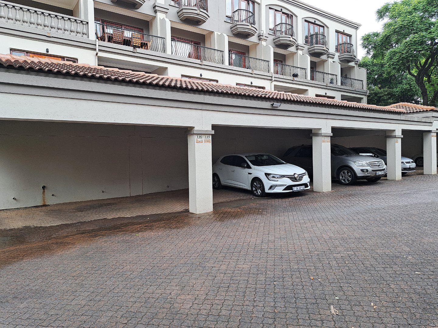 2 Bedroom Property for Sale in Morningside Gauteng