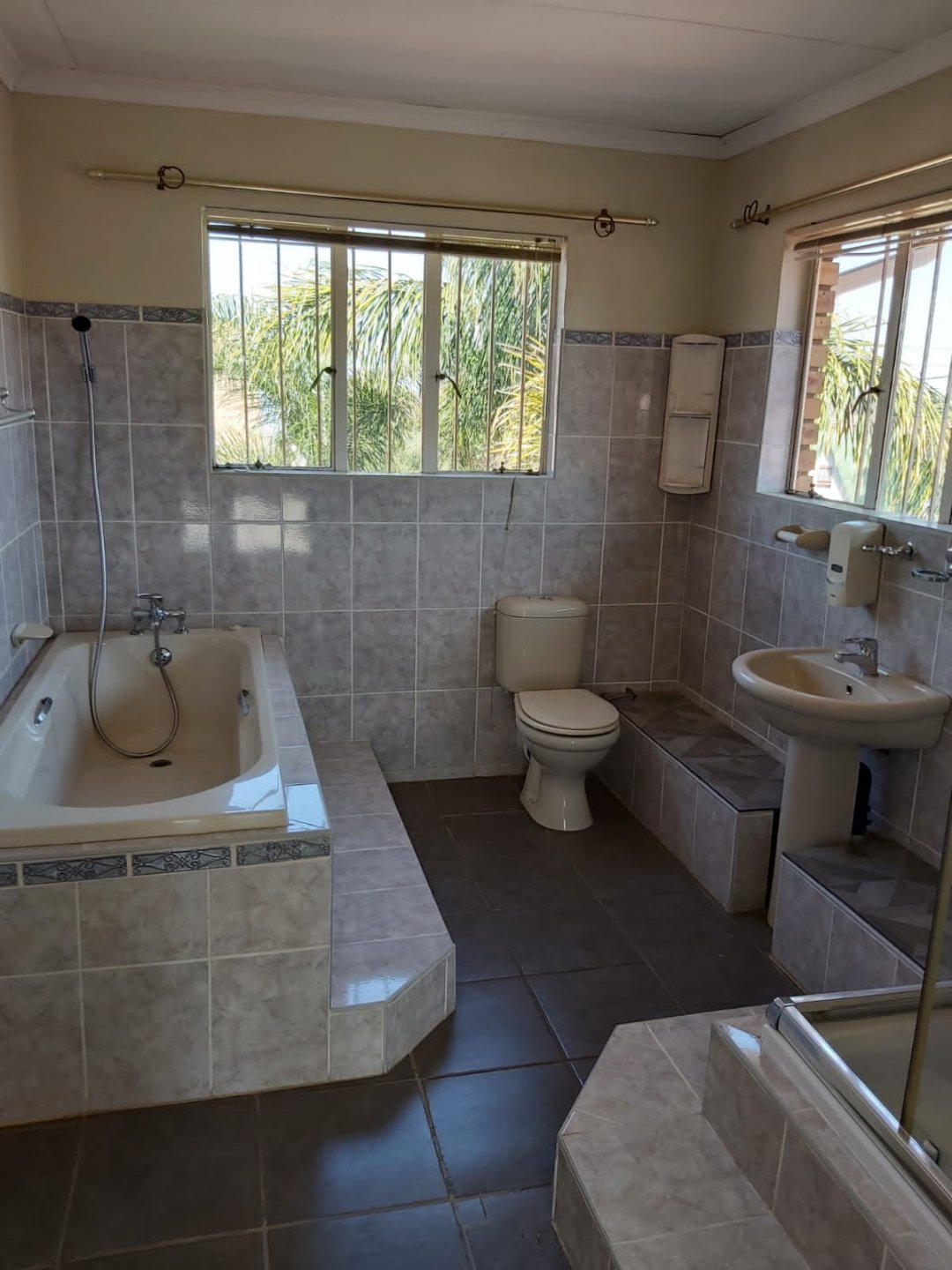 4 Bedroom Property for Sale in Vaal Marina Gauteng