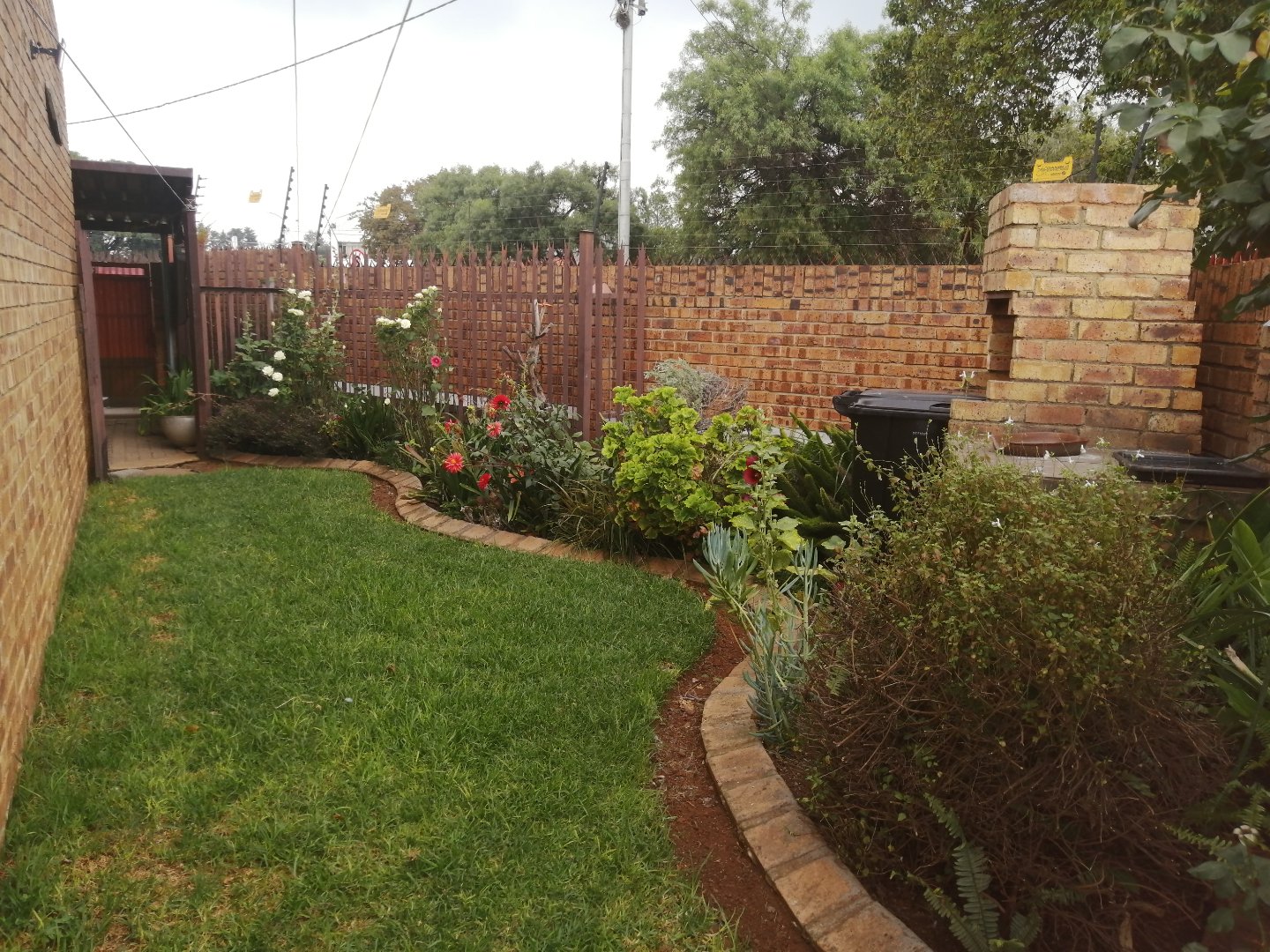 2 Bedroom Property for Sale in Strubenvale Gauteng