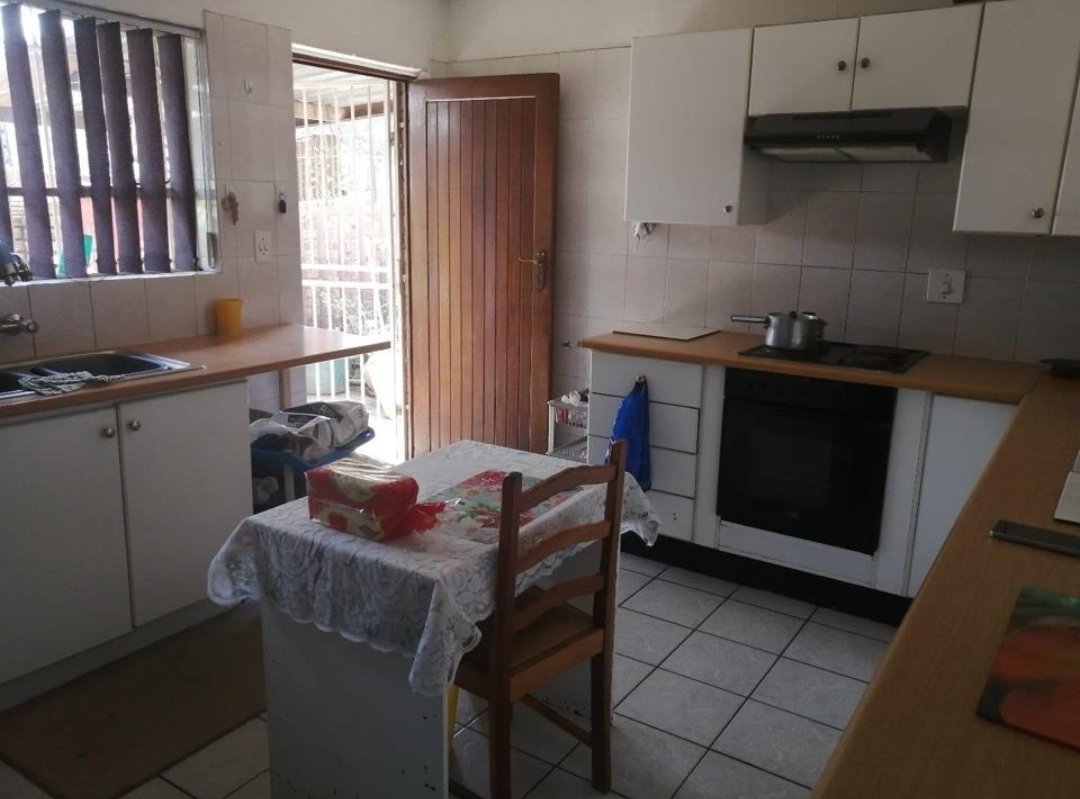 2 Bedroom Property for Sale in Strubenvale Gauteng