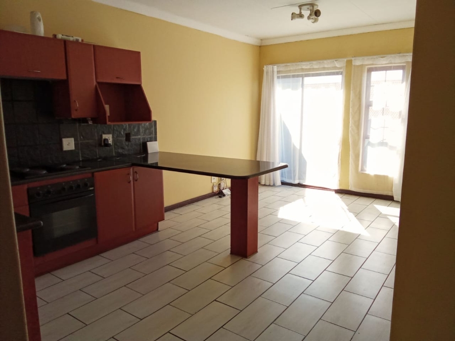 2 Bedroom Property for Sale in Erand Gardens Gauteng