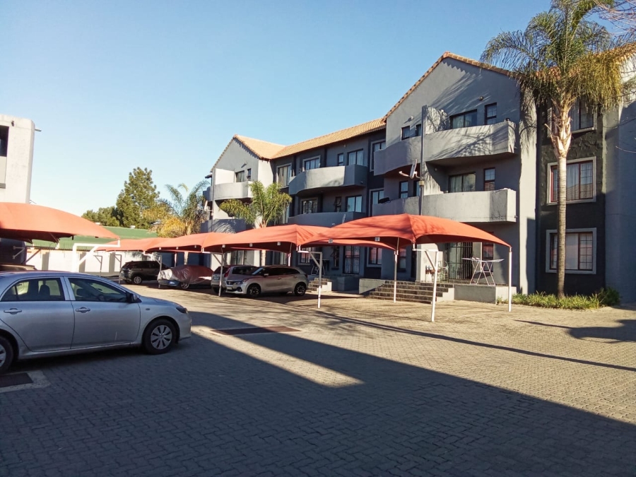 2 Bedroom Property for Sale in Erand Gardens Gauteng