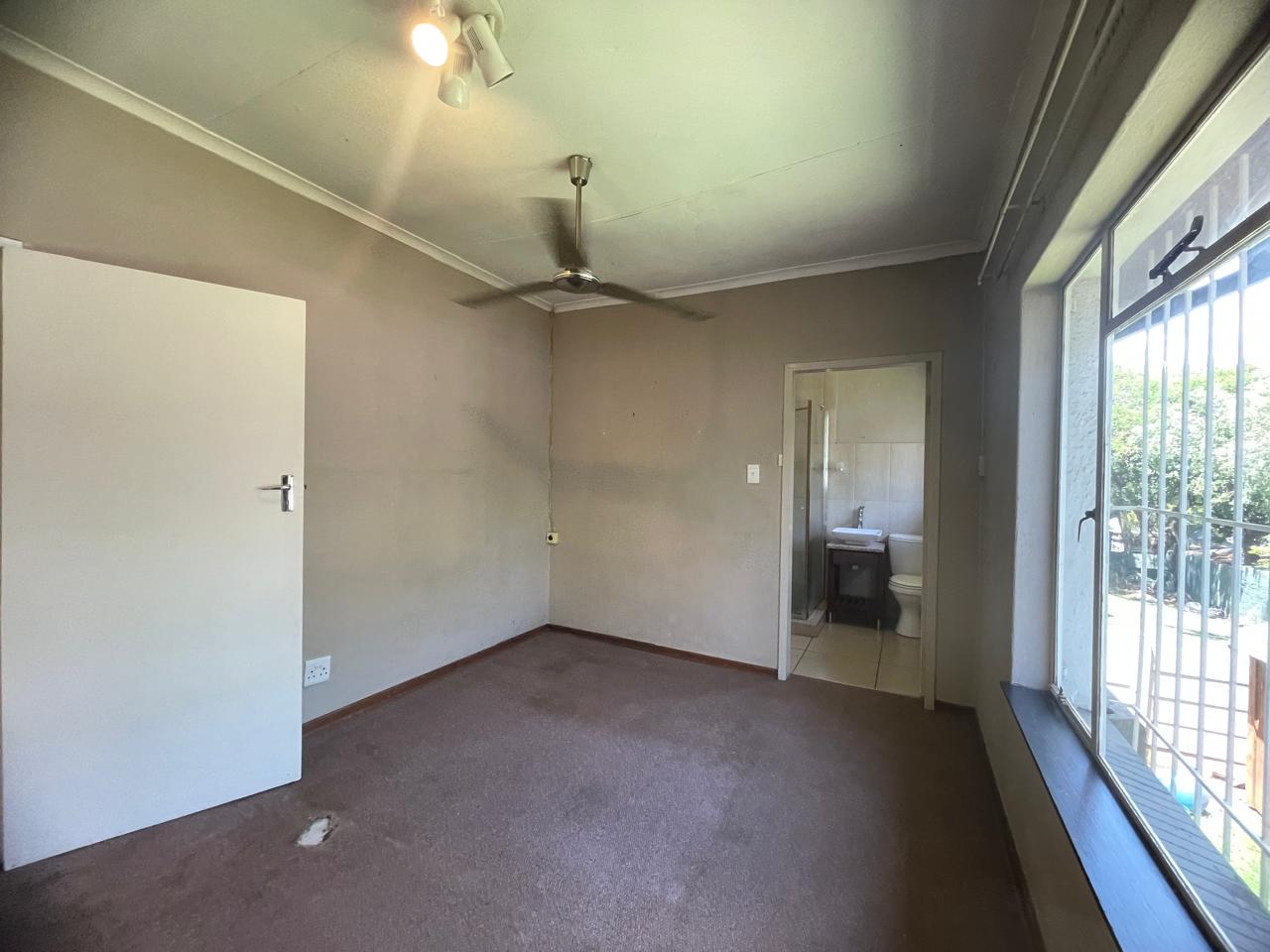 To Let 4 Bedroom Property for Rent in Weltevreden Park Gauteng