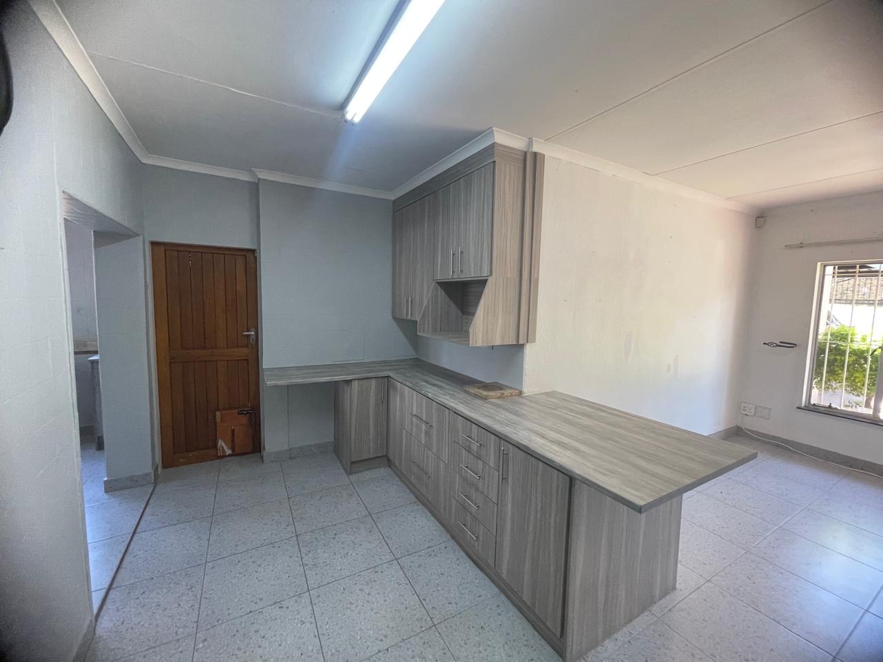 To Let 4 Bedroom Property for Rent in Weltevreden Park Gauteng