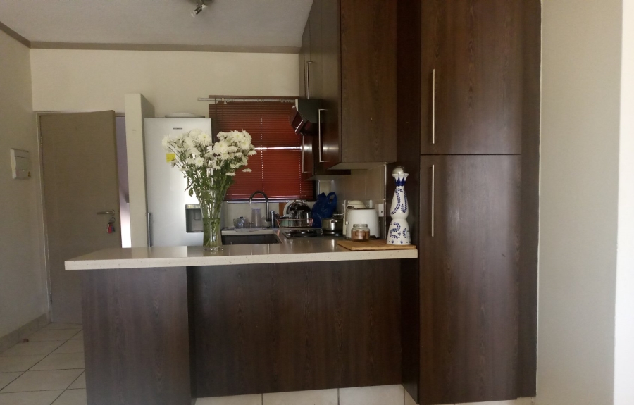 To Let 2 Bedroom Property for Rent in Lonehill Gauteng