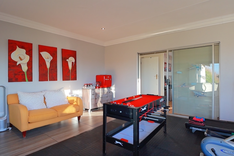 6 Bedroom Property for Sale in Noordheuwel Gauteng