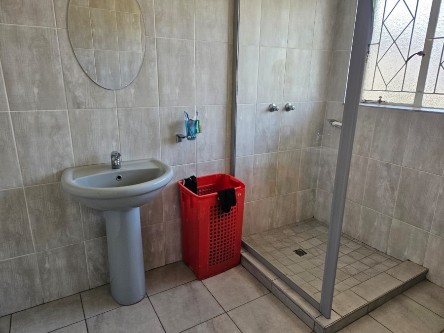 3 Bedroom Property for Sale in Greenhills Gauteng