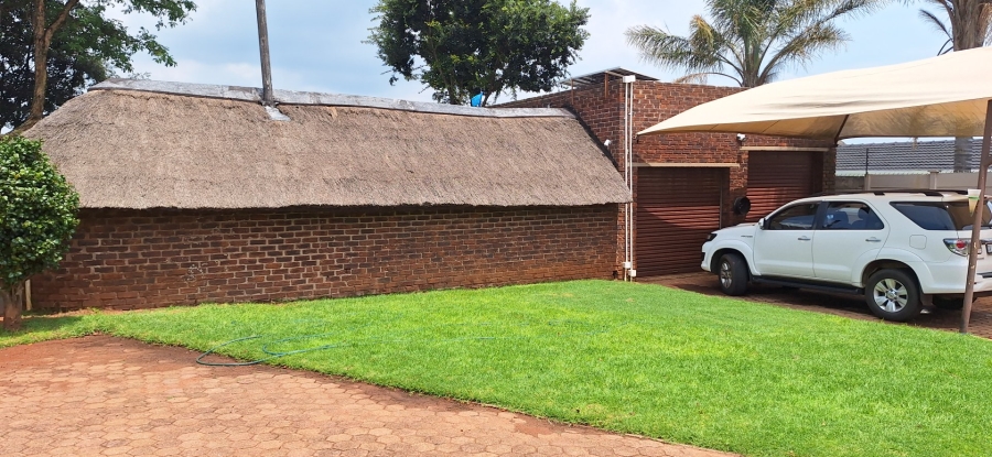 4 Bedroom Property for Sale in Rant En Dal Gauteng